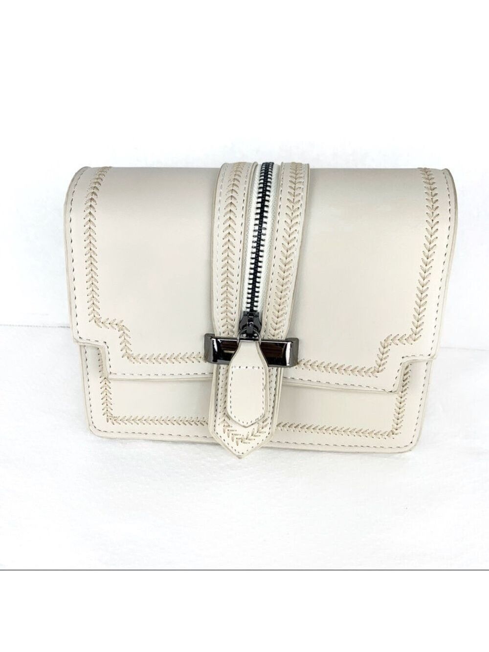 new-fashion Faux Leather Flap Cover Crossbody Bag - Picture 3 of 9